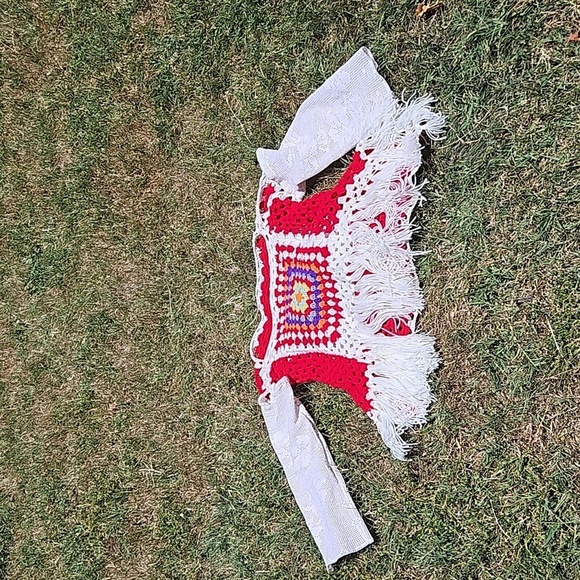 Hand Crafted Fringe White & Red Crochet Granny Square Multicolored Top Handmade - Picture 15 of 17